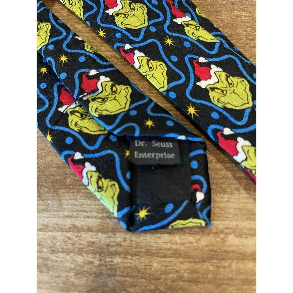 Dr Seuss The Grinch Who Stole Christmas 100% Silk Necktie